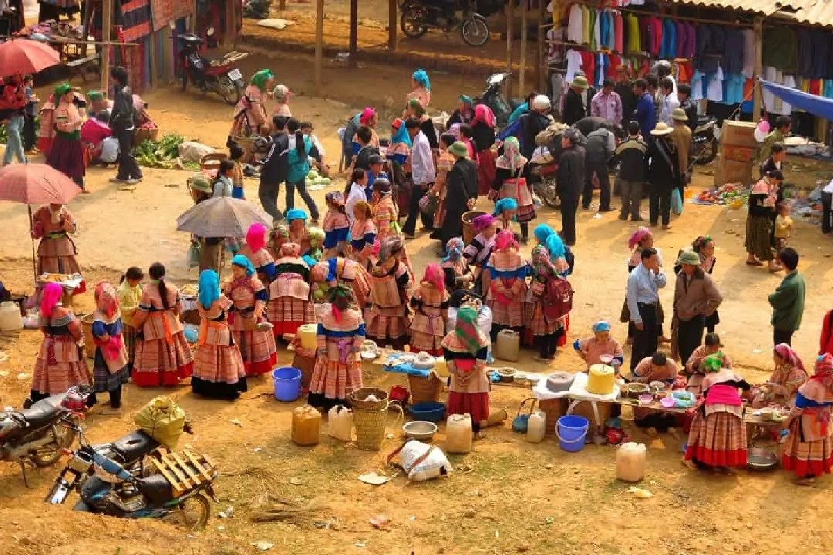 Sapa – Bac Ha Market – Sapa (B/L/-) Photo 2