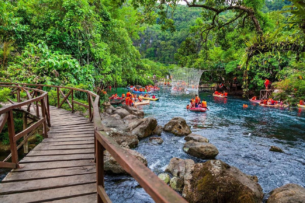 Dong Hoi – Dark Cave Adventure – Nuoc Mooc Stream Photo 2