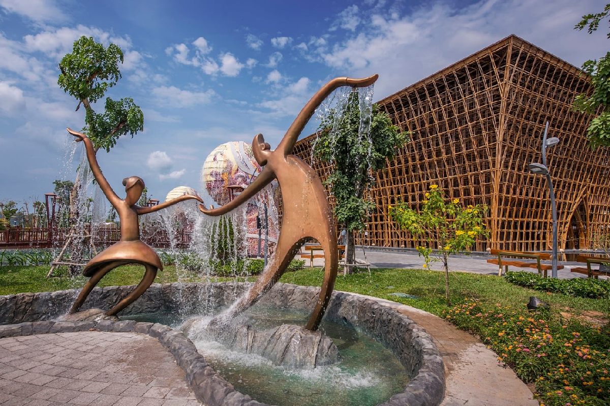 Phu Quoc Tour – Grand World Panoramic 1 Day Photo 1