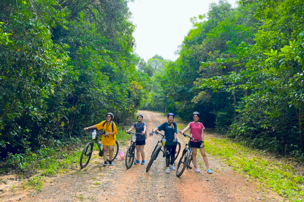 Cycling on the Healing Road 1 Day Photo 1