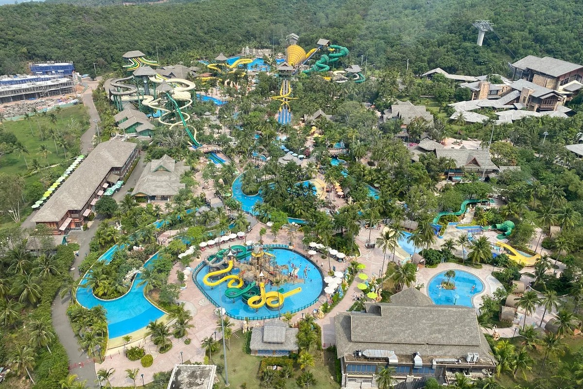 Thrilling Phu Quoc Tour – Speedboat & Cable Car Photo 1